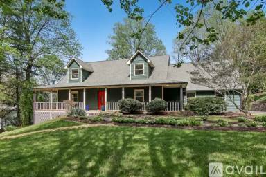 Main picture of 11 Timothy Ln