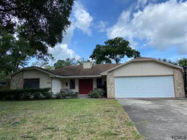 Main picture of 13 Wandering Oaks Dr