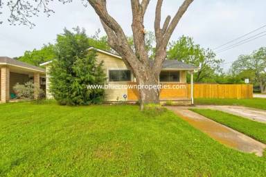 Main picture of 1300 Bennett Dr