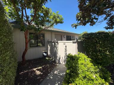 Main picture of 42 Dockside Cir