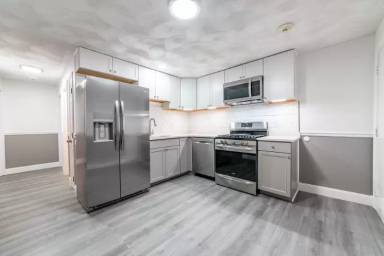 Main picture of 5 Garibaldi St