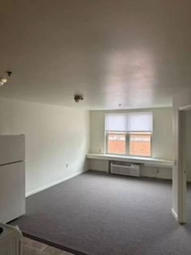 Main picture of 800 Court St