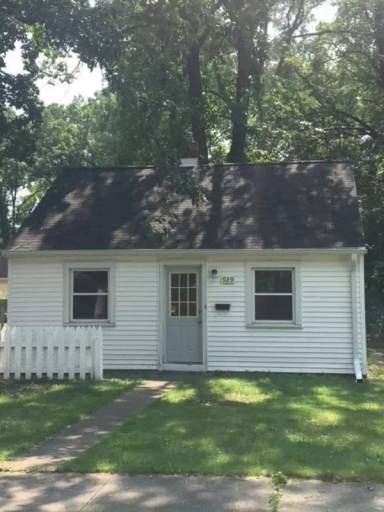 Main picture of 929 Biemeret St