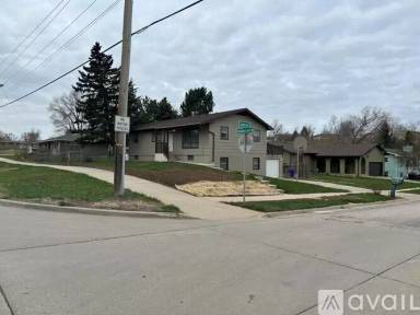 Main picture of 2601 Cameron Dr
