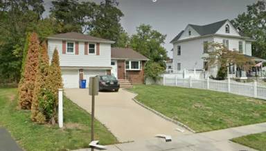 Main picture of 126 W 5th Ave