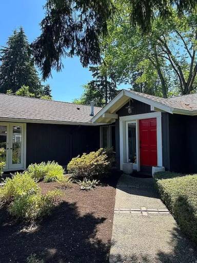Main picture of 2629 80th Ave NE