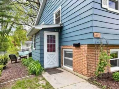 Main picture of 5107 Wallace Ave