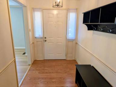 Main picture of 6913 Crandall Ct