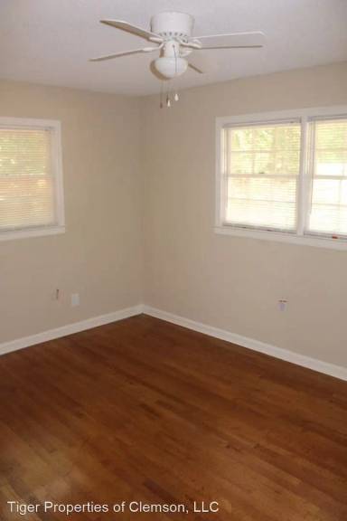 Main picture of 210 Cochran Rd