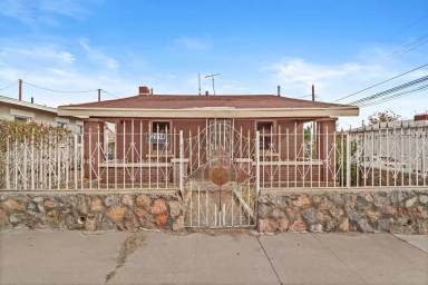 Main picture of 2814 N Piedras St