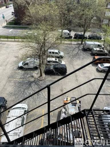 Main picture of 7144 S Jeffery Blvd Apartments