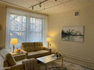 Main picture of 313 Canal St