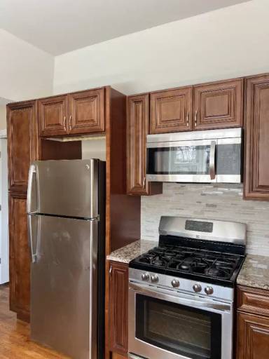 Main picture of 3532 Prairie Ave
