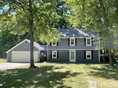 Main picture of 6934 Traymore Ct