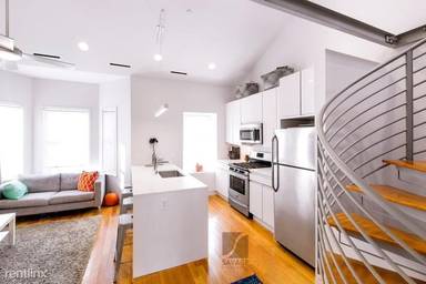 Main picture of 1607 Tremont St