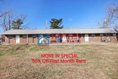 Main picture of 103 E Strain St