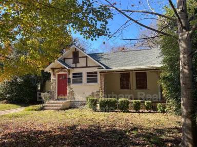 Main picture of 1221 Owsley Ave