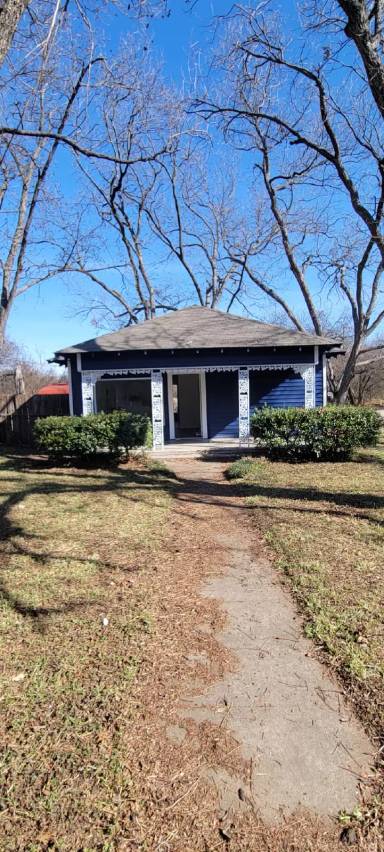 Main picture of 1000 N Buffalo Ave