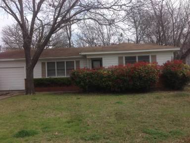 Main picture of 1207 N 66th St