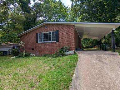 Main picture of 2239 Polar Rock Pl SW