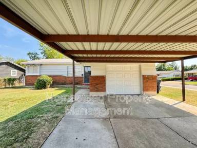 Main picture of 3336 SW 47th St