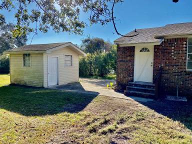 Main picture of 452 Live Oak Ave