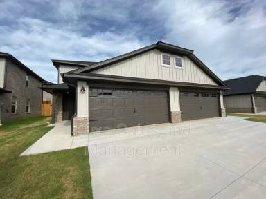 Main picture of 12000 Rhya Ln