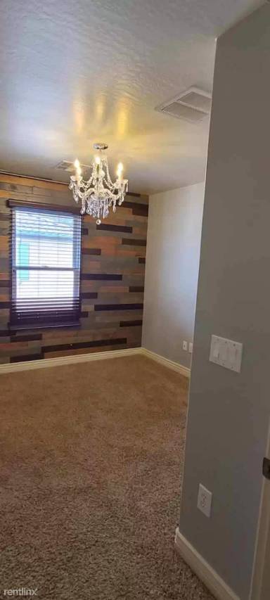 Main picture of 4761 E Woodside Way