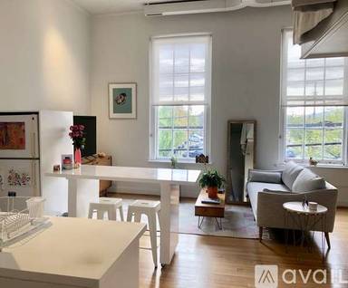 Main picture of 609 East Market St