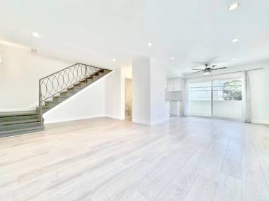 Main picture of 8616 Whitworth Dr