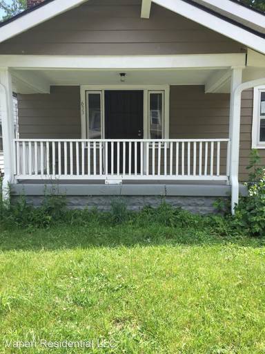 Main picture of 633 W 30th St