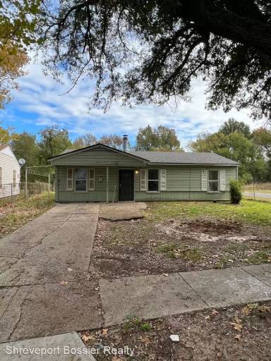 Main picture of 3302 Clarke Blvd