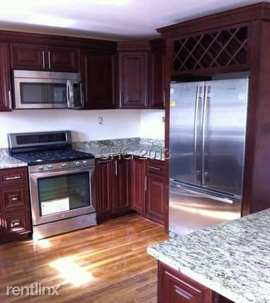 Main picture of 186 Orchard St