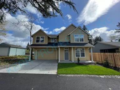 Main picture of 13118 SE 21st Ave