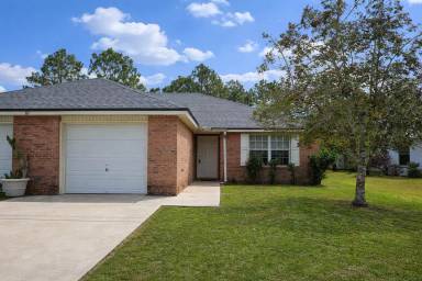 Main picture of 67B Buttonworth Dr