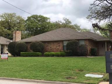Main picture of 2208 Bolivar St