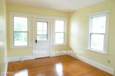 Main picture of 36 Lexington St