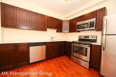 Main picture of 1540 N Willington St