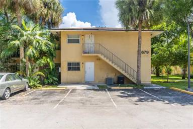 Main picture of 15679 SW 73rd Circle Ter