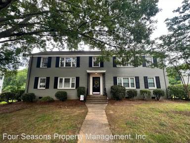 Main picture of 319 Wakefield Dr