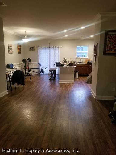 Main picture of 301 Halton Crossing Dr SW