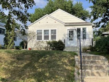Main picture of 3908 22nd Ave S