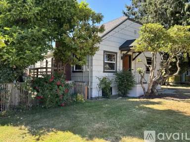 Main picture of 324 Pine Ave