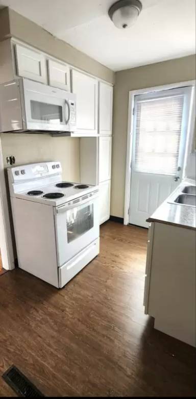 Main picture of 1021 E Weber Rd