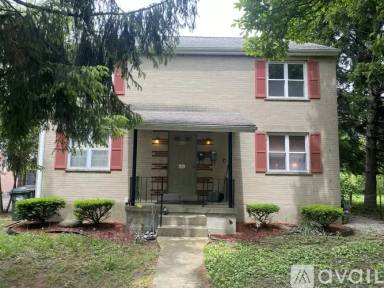 Main picture of 642 Smith Ave