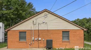 Main picture of 4448 Charlotte Rd