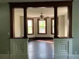 Main picture of 101 Oak St