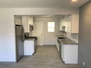 Main picture of 516 E Huntington Dr