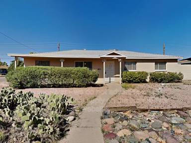 Main picture of 3212 W Marshall Ave