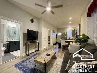 Main picture of 1725 N Honore St